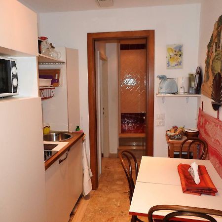 La Poetessa Apartamento Veneza Exterior foto