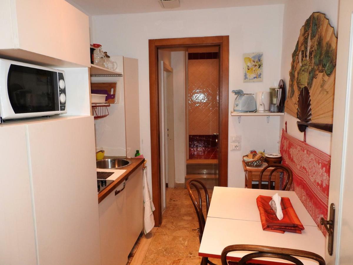 La Poetessa Apartamento Veneza Exterior foto